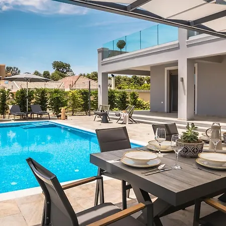 Anthelia Villa *